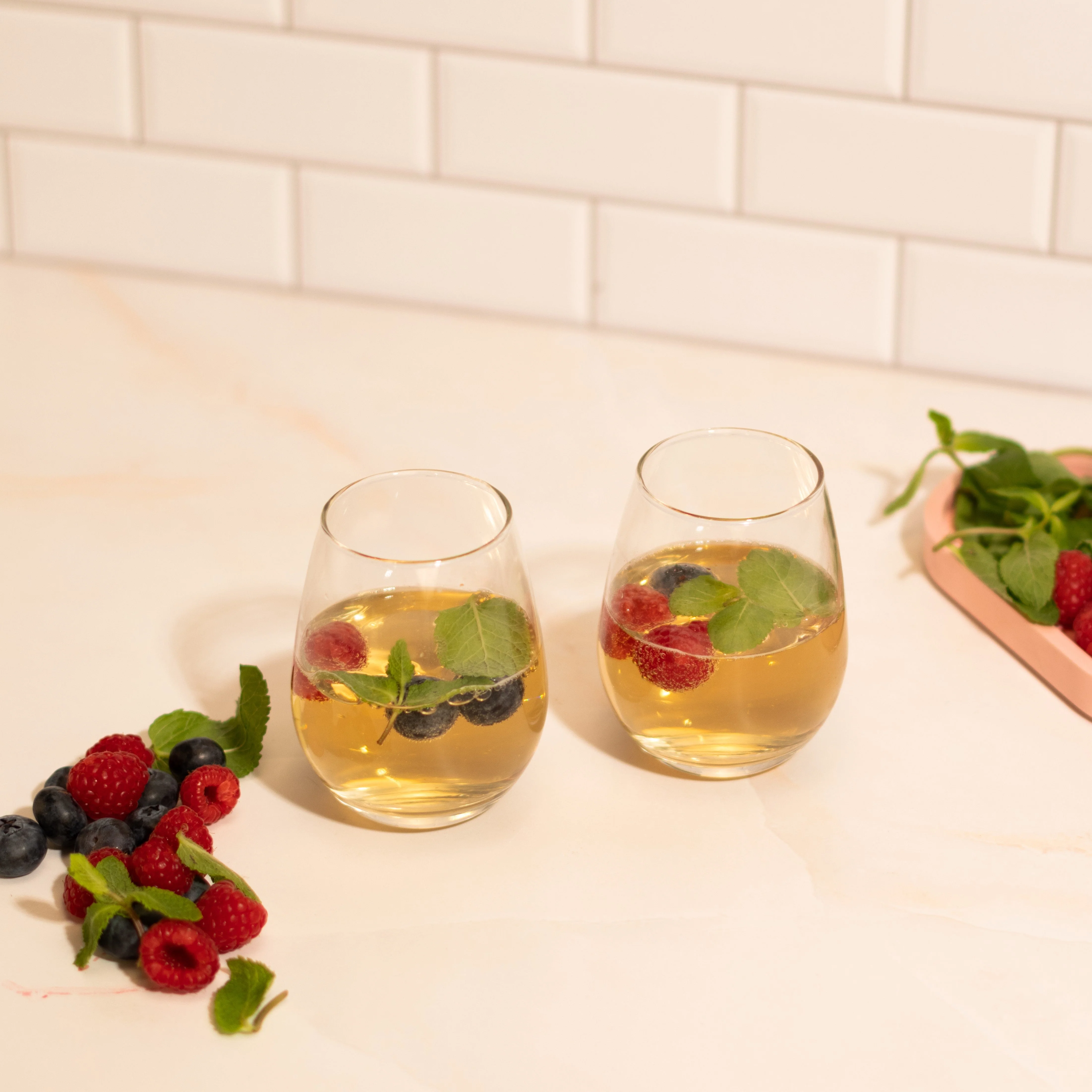 Consol Glass Bordeaux Stemless Wine Glass 350ml (4 Pack) - Image 2